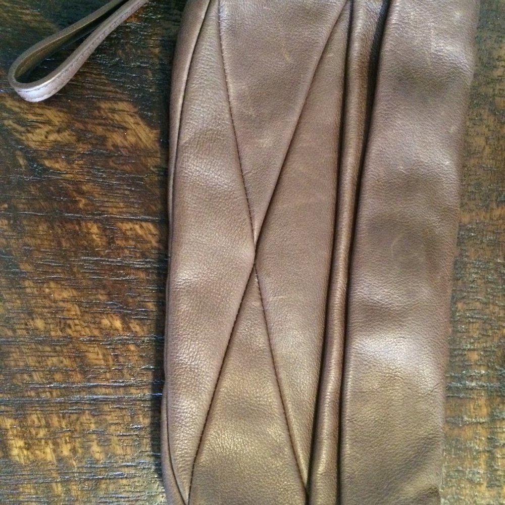 Vintage Tan Danier leather wristlet